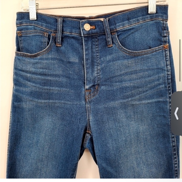 Madewell Roadtripper Jeans: Knee-Rip Edition size 26 - Picture 6 of 8